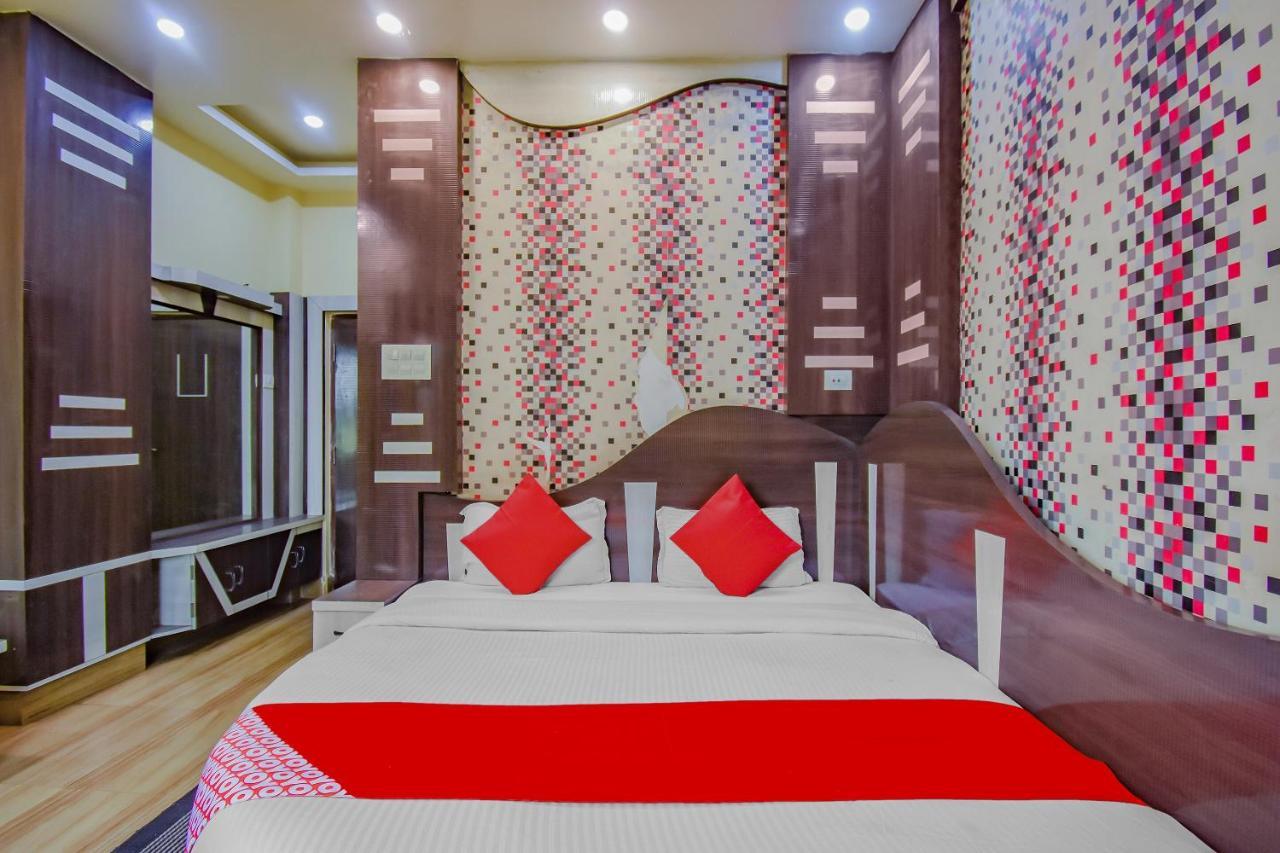 Oyo 1851 Hotel Sefali Deluxe Kalküta Dış mekan fotoğraf