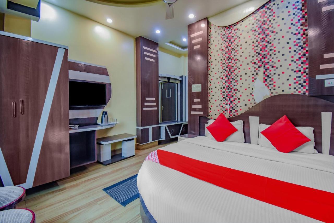 Oyo 1851 Hotel Sefali Deluxe Kalküta Dış mekan fotoğraf