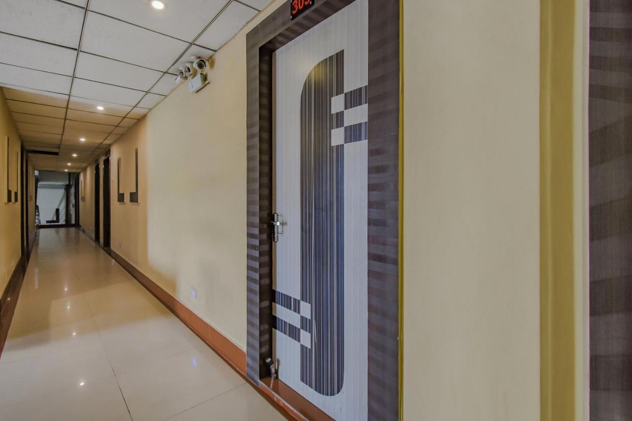 Oyo 1851 Hotel Sefali Deluxe Kalküta Dış mekan fotoğraf