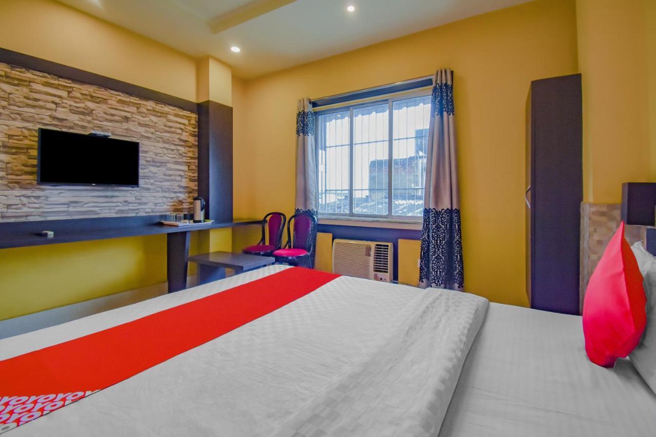 Oyo 1851 Hotel Sefali Deluxe Kalküta Dış mekan fotoğraf
