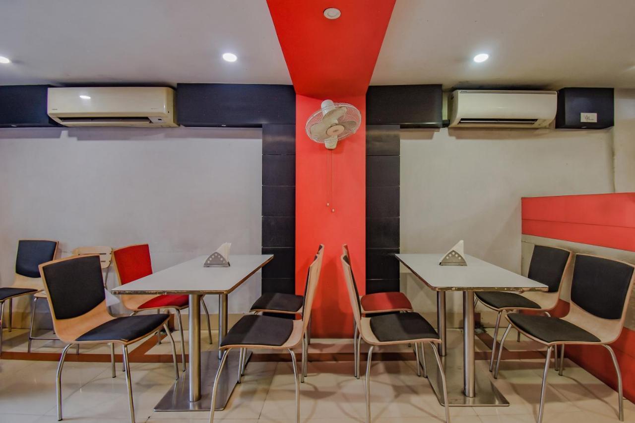 Oyo 1851 Hotel Sefali Deluxe Kalküta Dış mekan fotoğraf